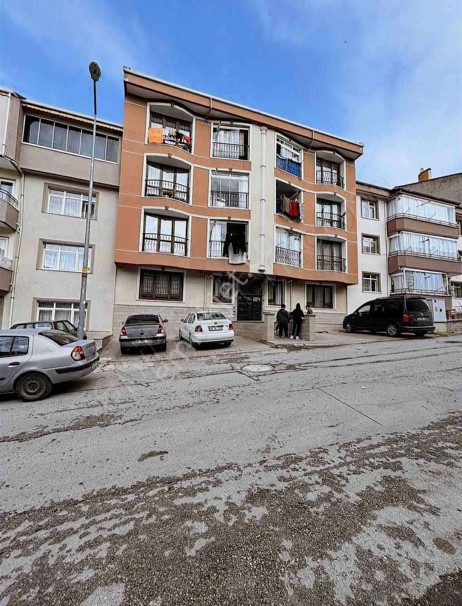 Gölbaşı Seğmenler Satılık Daire SEĞMENLERDE SATILIK 3+1 DAİRE