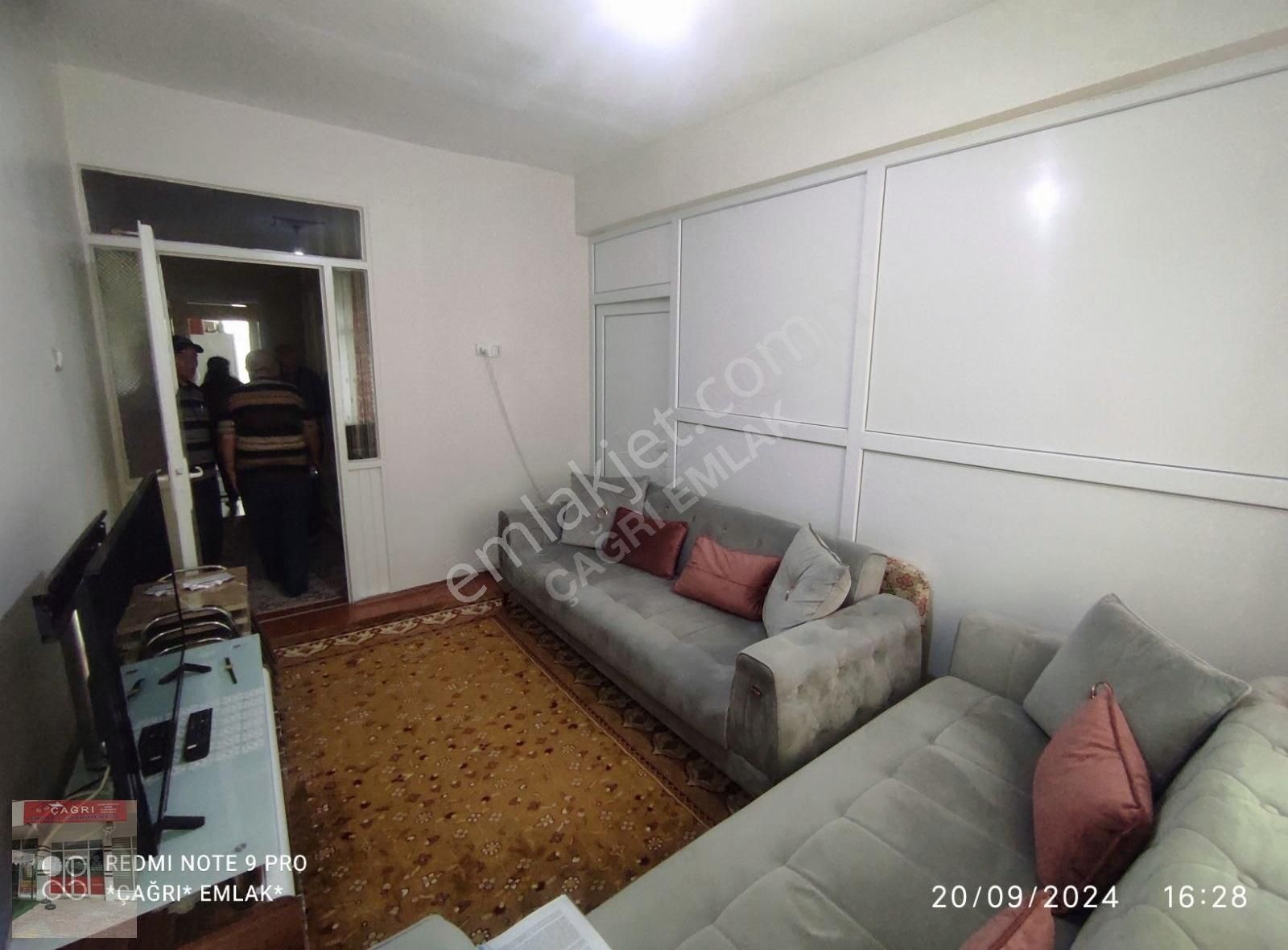 Çağrı Emlak'tan Araplar Pazarına Çok Yakın Ara Kat Geniş Bakımlı - Görsel 2