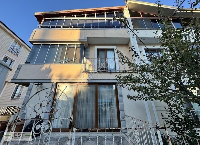 Beylikdüzü Gürpınar Satılık Villa BEYLİKDÜZÜ GÜRPINAR SİTE İÇİ SATILIK VİLLA UYGUN FİYAT GARANTİSİ