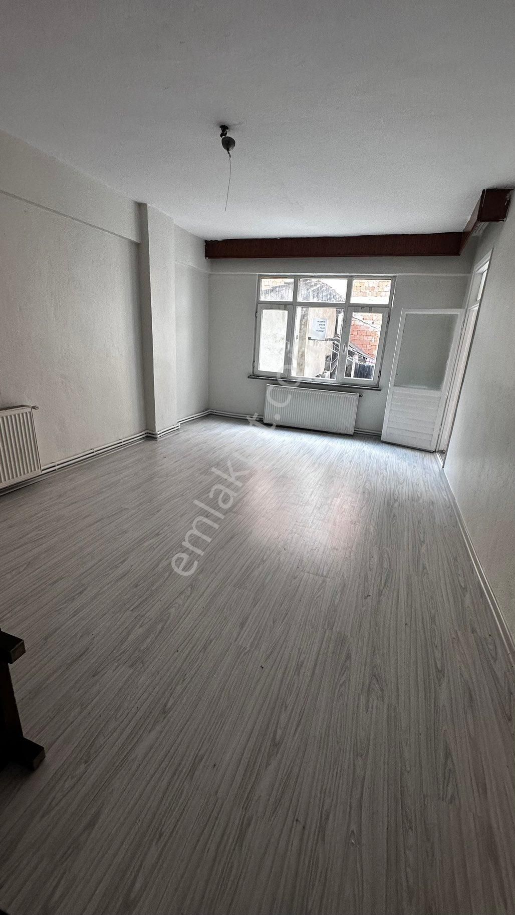 Zeytinburnu Beştelsiz Kiralık Daire ZEYTİNBURNU BEŞTELSİZ DE KİRALIK 2+1 DAİRE