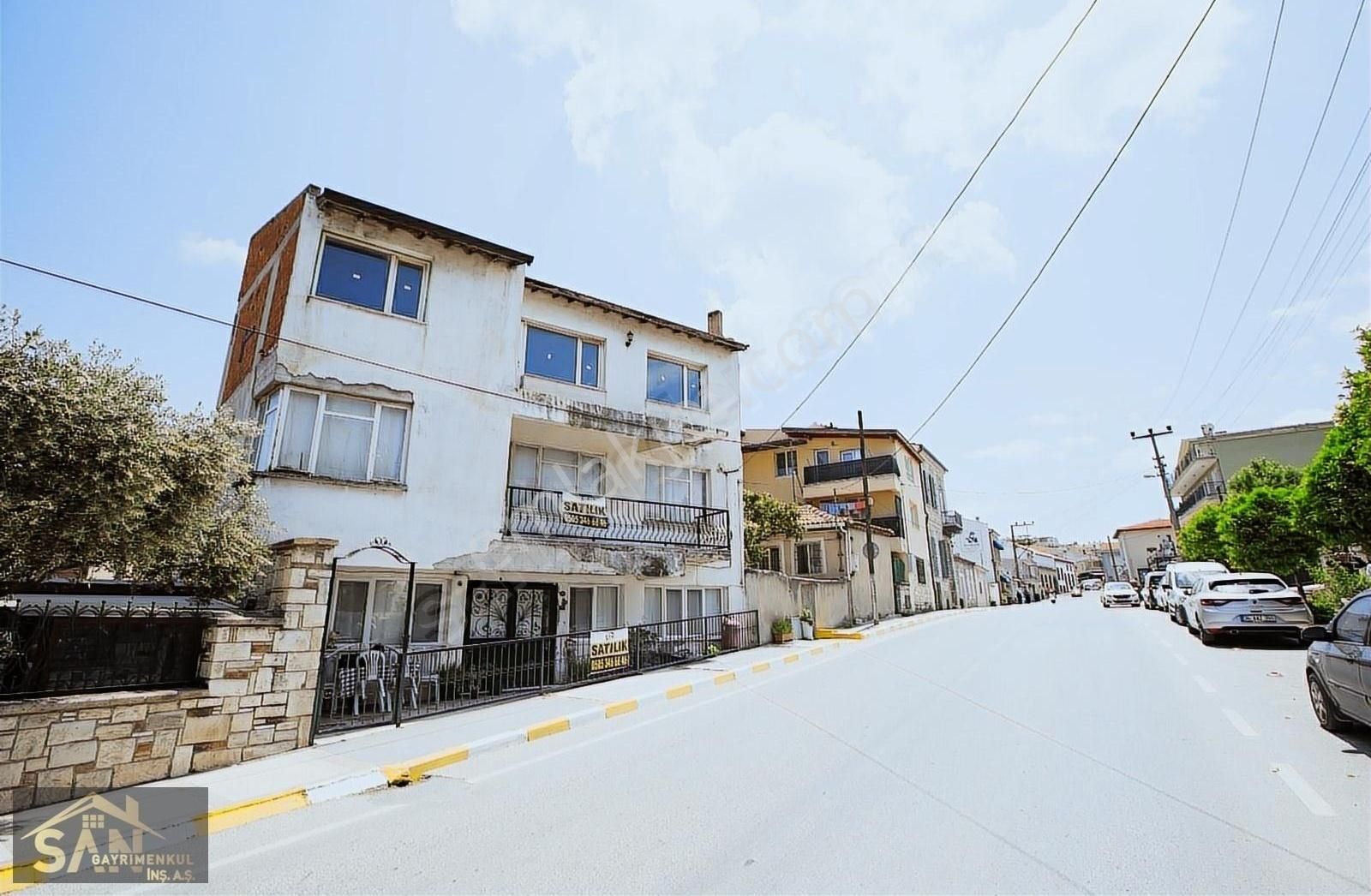 Urla Yeni Satılık Bina San Gayrimenkul Den 3 Katlı Butık Otel Yapımına Uygun Bina