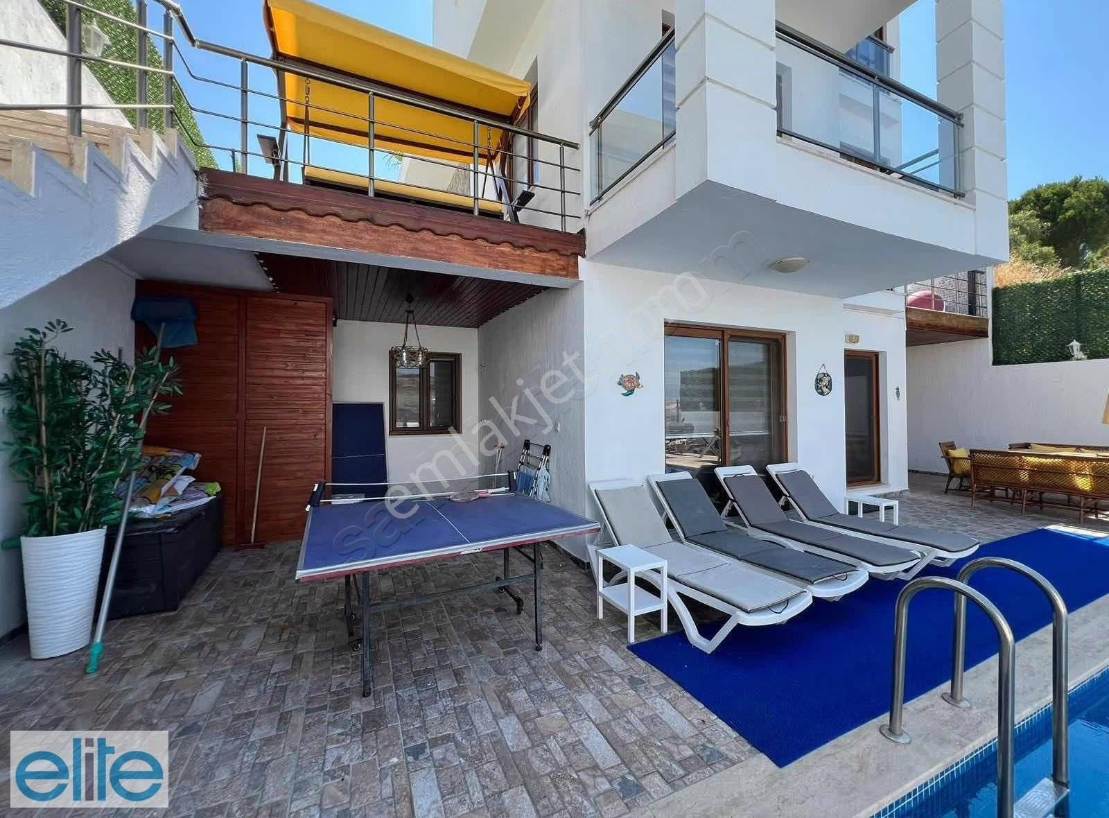 Milas Boğaziçi Satılık Villa Muğla Bodrum Milas Arası Boğaziçi Plaj Önü Manzaralı Lüks Villa