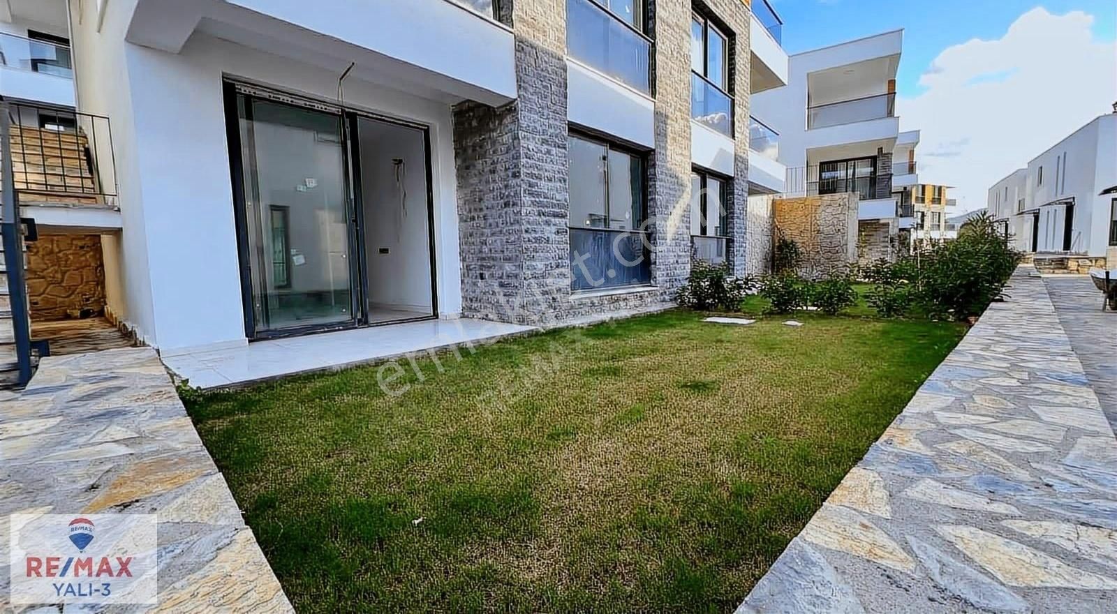 Milas Meşelik Satılık Daire RE/MAX YALI'DAN BODRUM MERKEZE 25DK HAVUZLU SİTEDE DUBLEX DAİRE