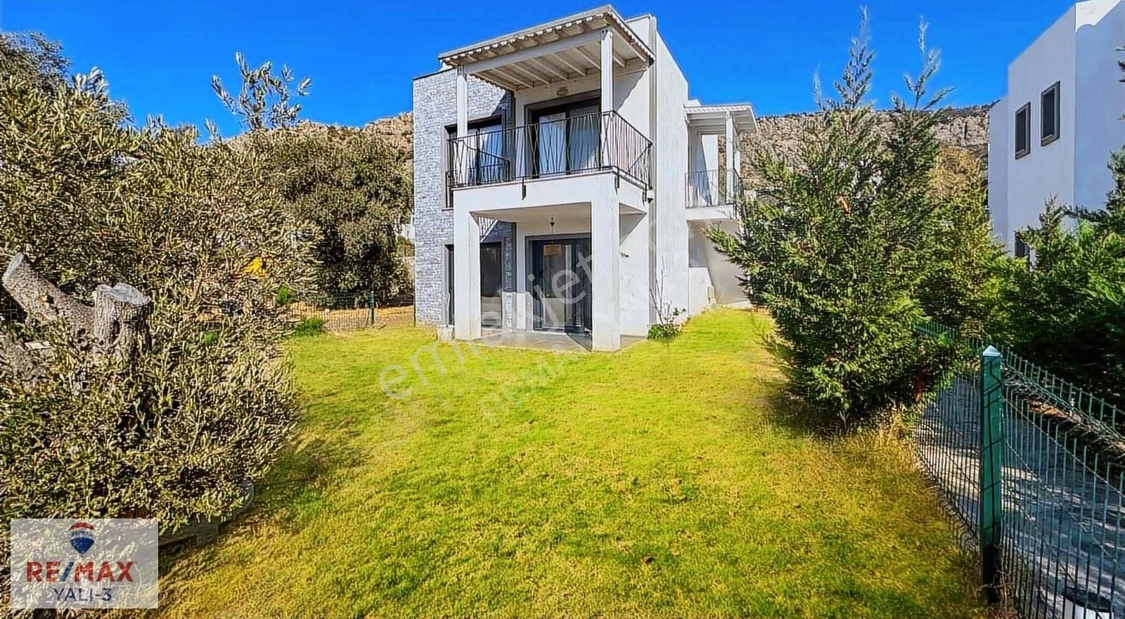 Bodrum Farilya Satılık Daire RE/MAX YALI'DAN GÜNDOĞAN'DA GENİŞ BAHÇE KULLANIMLI FIRSAT DAİRE