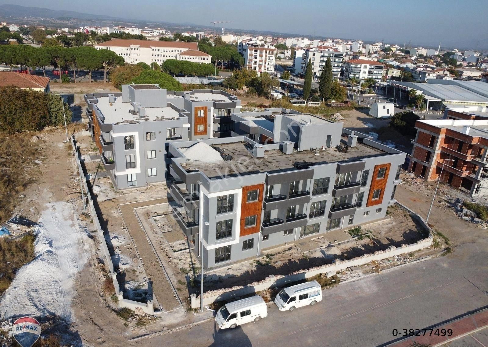 Ezine Cumhuriyet Satılık Daire EZİNE STADYUM YANI AYTAÇLAR LİFEDA 2+1 ARA KAT SATILIK DAİRE !