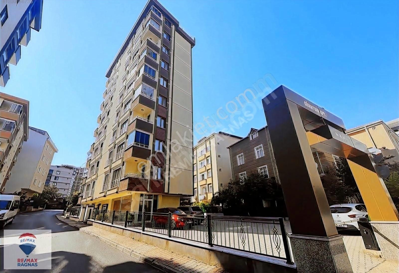 Çekmeköy Sultançiftliği Satılık Daire ÇEKMEKÖY/TAŞDELEN ANA CADDE DE SATILIK 2+1 DAİRE