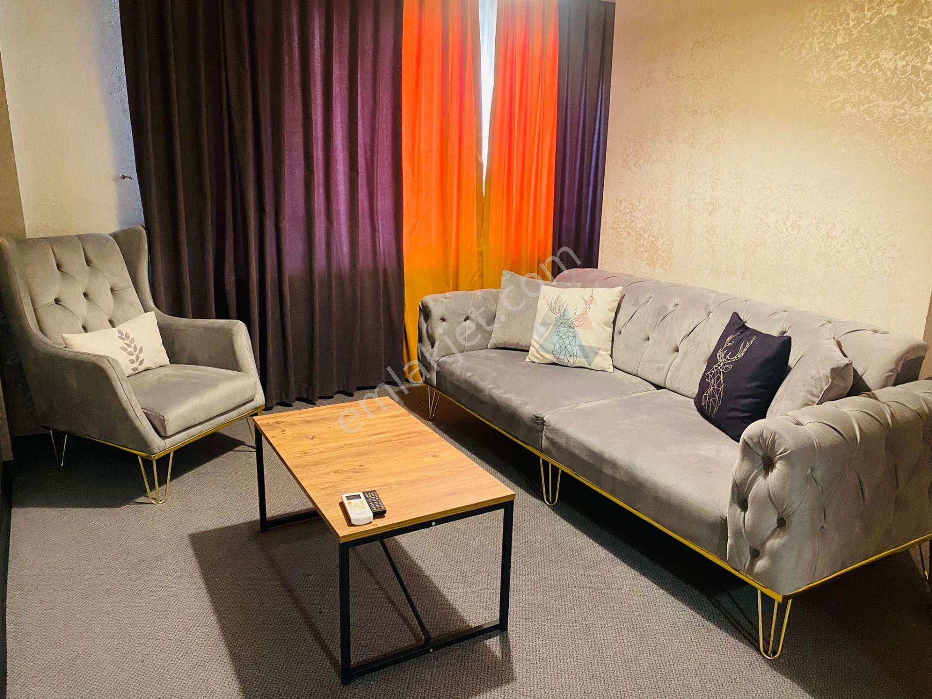 Karşıyaka Çarşı / İşbankası Sokağı Lüks 1+1süit Daireler // - Görsel 4