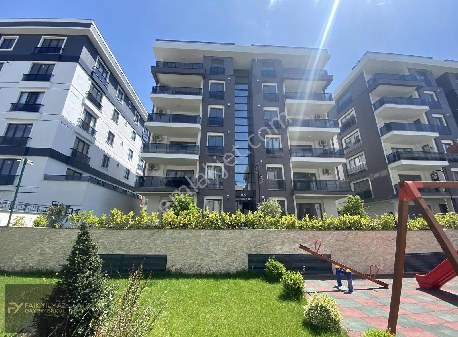 Beylikdüzü Kavaklı Kiralık Daire DORA PARK 8'DE ULTRA LÜKS 4+1 DAİRE