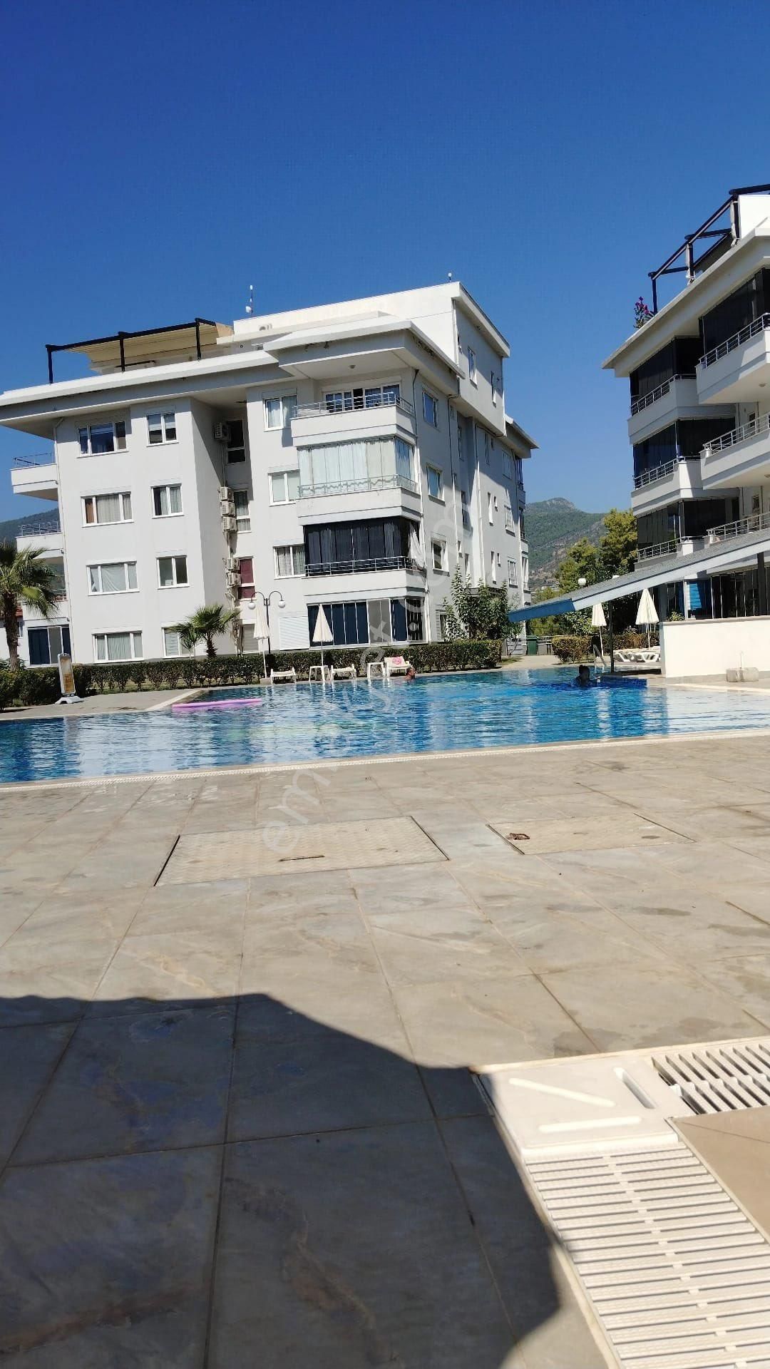 Alanya Oba Kiralık Daire Yukarı oba da 2+1 site içi boş kiralık