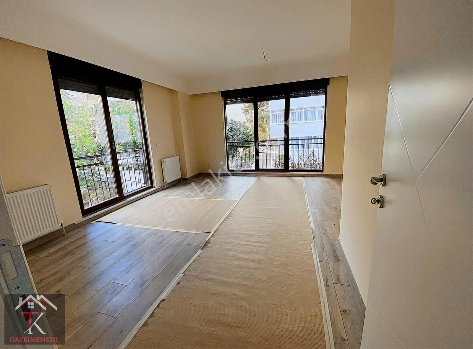 Kadıköy Suadiye Satılık Daire TK'DAN SUADİYE'DE BAGDAT CADDESİNE YAKIN 3+1 SATILIK DAİRE