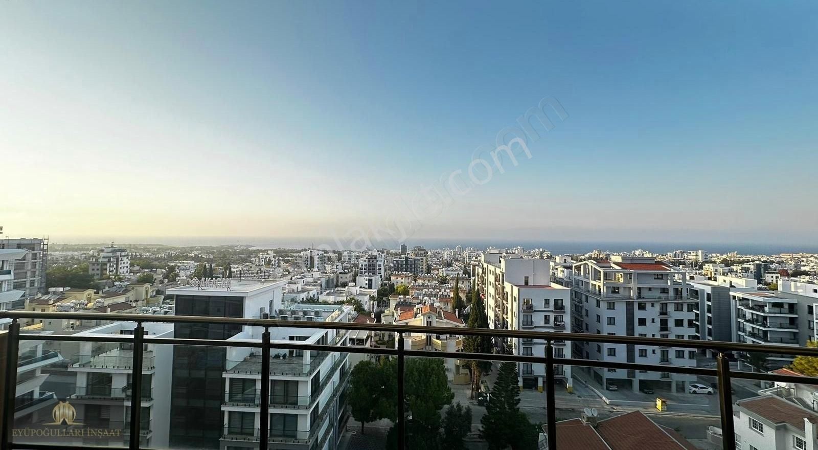 Girne Aşağı Girne Satılık Residence KKTC GİRNE MERKEZDE LÜX SATILIK PENTHOUSE...