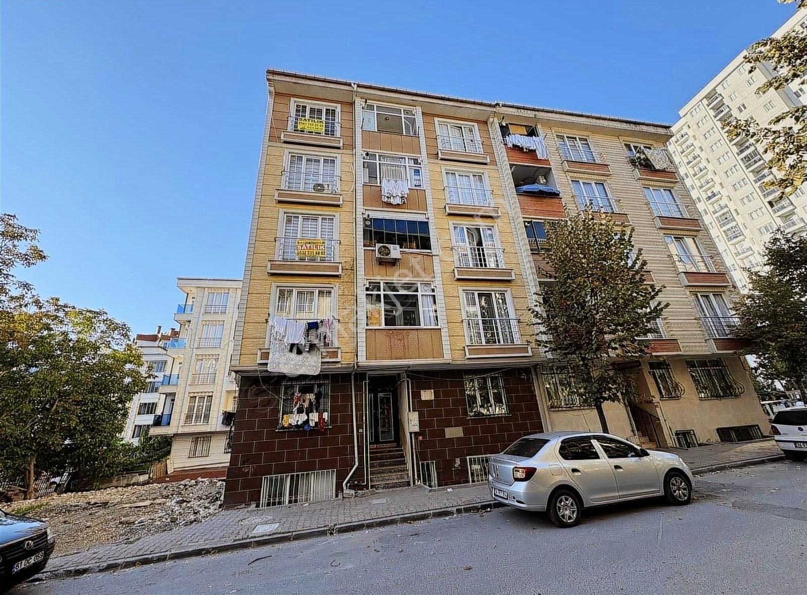 Esenyurt Orhan Gazi Satılık Daire ORHANGAZİ MAHALLESİ SATILIK DAİRE 2+1 AÇIK MUTFAK