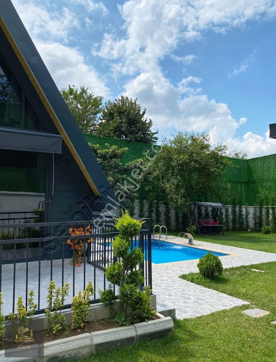 Kartepe Maşukiye Satılık Villa BÖLGE EMLAK'TAN MAŞUKİYEDE968m2 MÜSTAKİL ARSA İÇİ HAVUZLU VİLLA