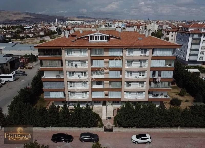 Selçuklu Buhara Satılık Daire PANORAMA'DAN BARIŞ CADDESİ ÜZERİNDE SATILIK BAKIMLI DAİRE