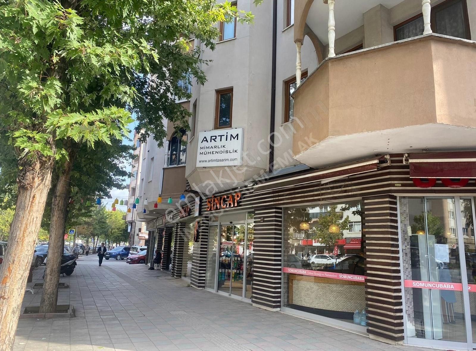 İnegöl Sinanbey Kiralık Ofis İNEGÖL AVM CADDESİNDE 115M2 KİRALIK OFİS