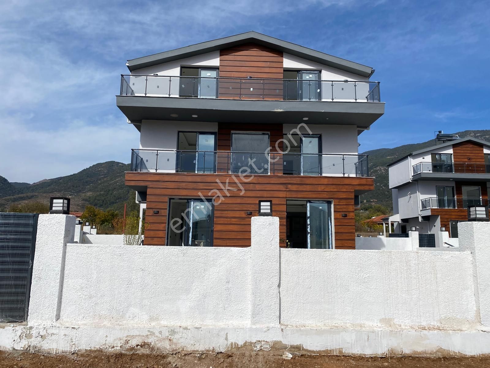 Goldhouse Dan Satılık Villa Sıfır Havuzlu 4+1 - Görsel 19