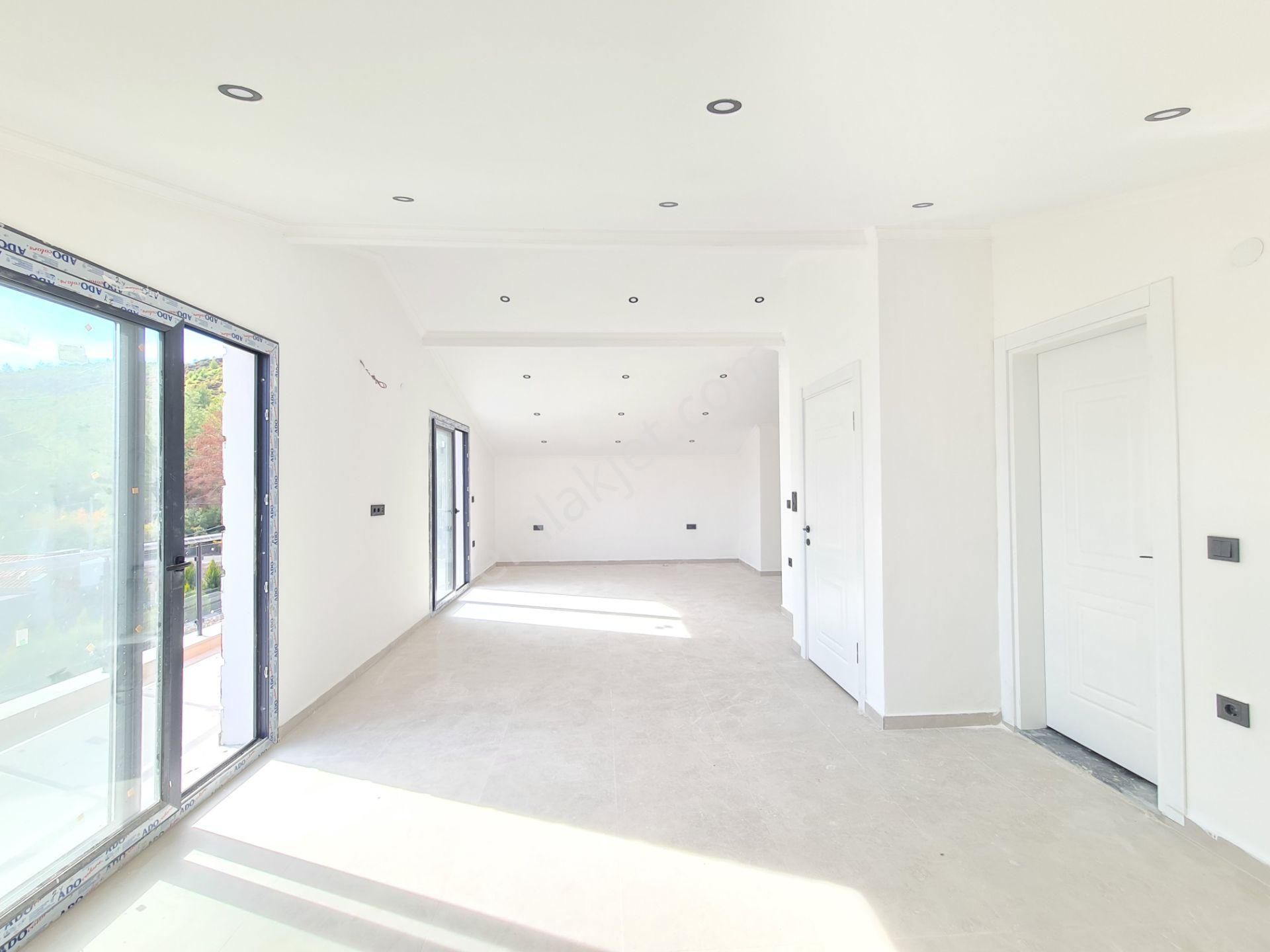 Goldhouse Dan Satılık Villa Sıfır Havuzlu 4+1 - Görsel 13