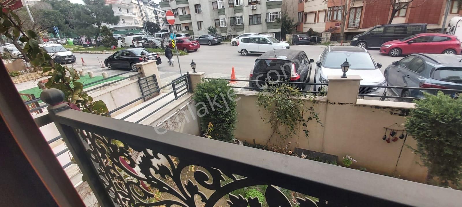 Maltepe Çınar Kiralık Daire Uğur'dan Küçükyalı Çınar'da Geniş 1+1 Yüksek Giriş