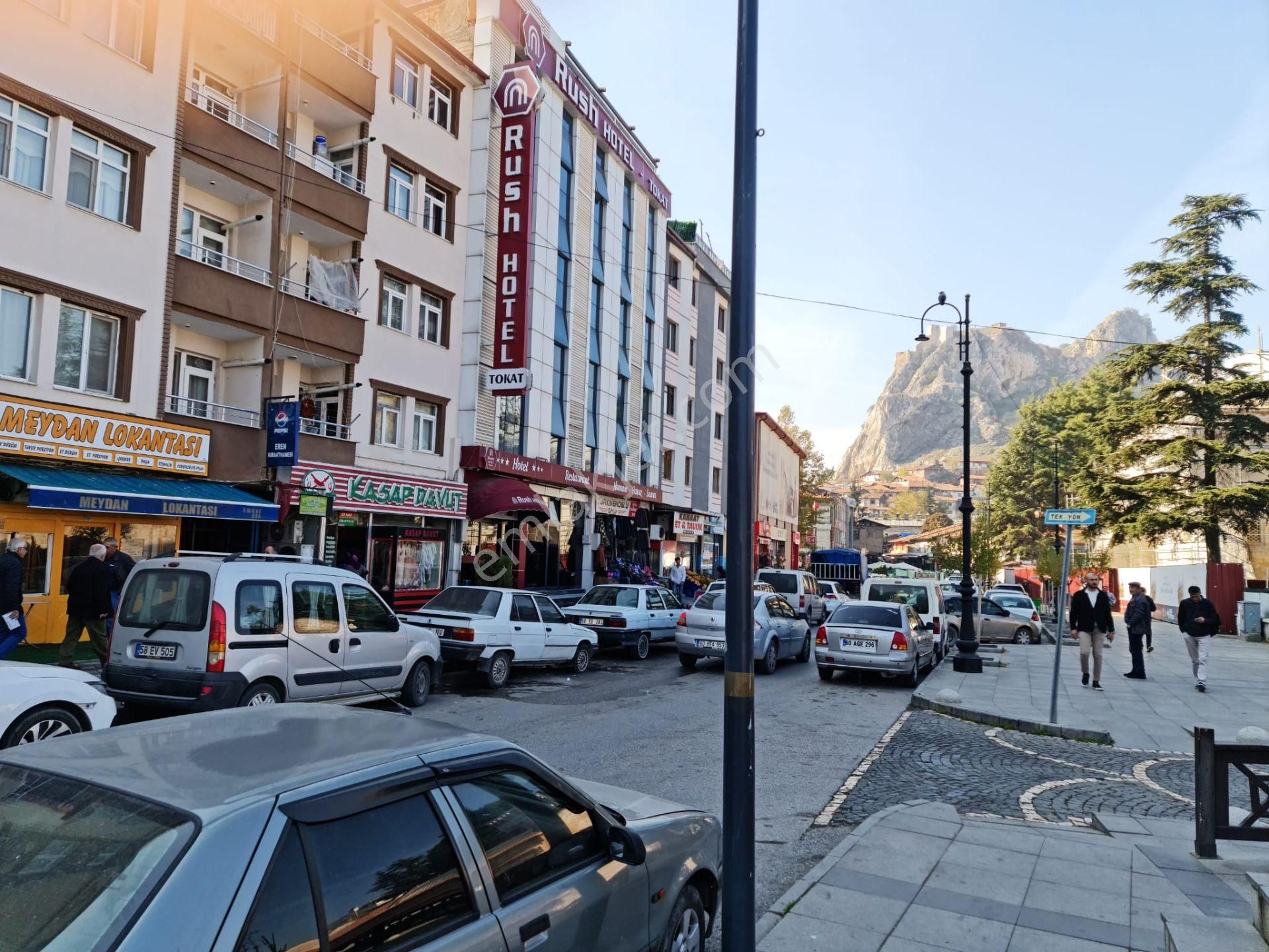 Tokat Merkez Meydanda Muhteşem Konumlu 6+1 Dublex Daire - Görsel 3