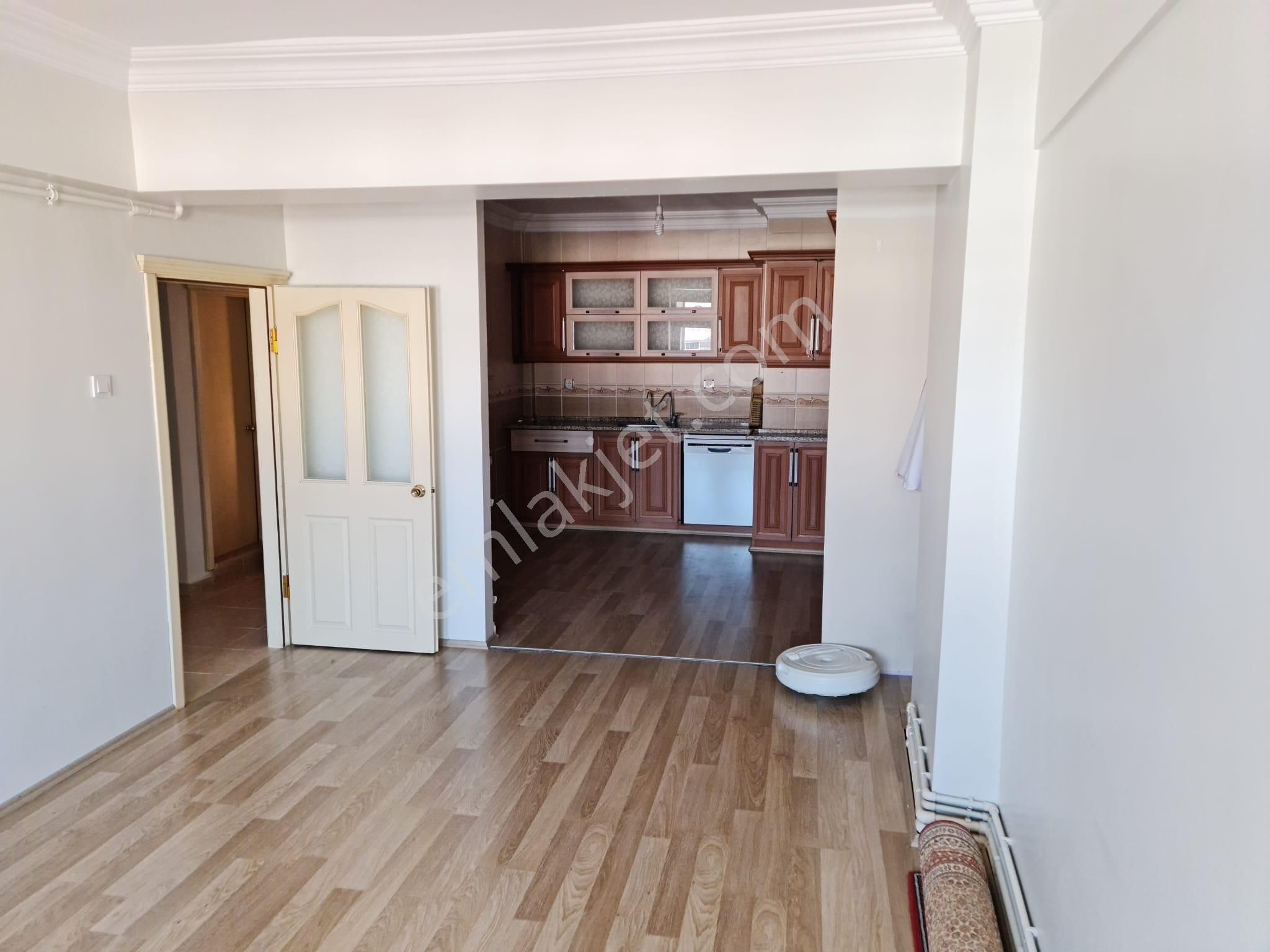 Tokat Merkez Meydanda Muhteşem Konumlu 6+1 Dublex Daire - Görsel 9