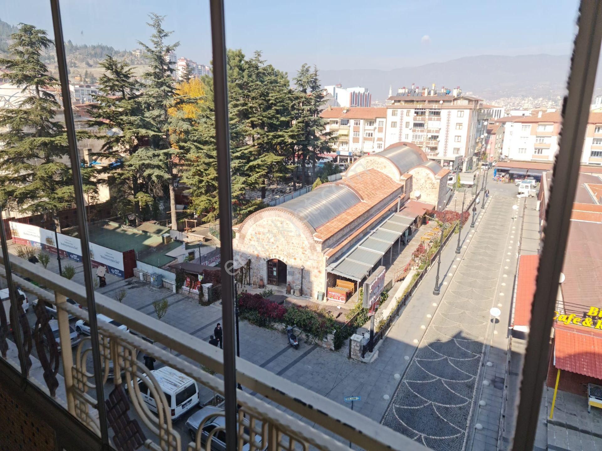 Tokat Merkez Meydanda Muhteşem Konumlu 6+1 Dublex Daire - Görsel 27