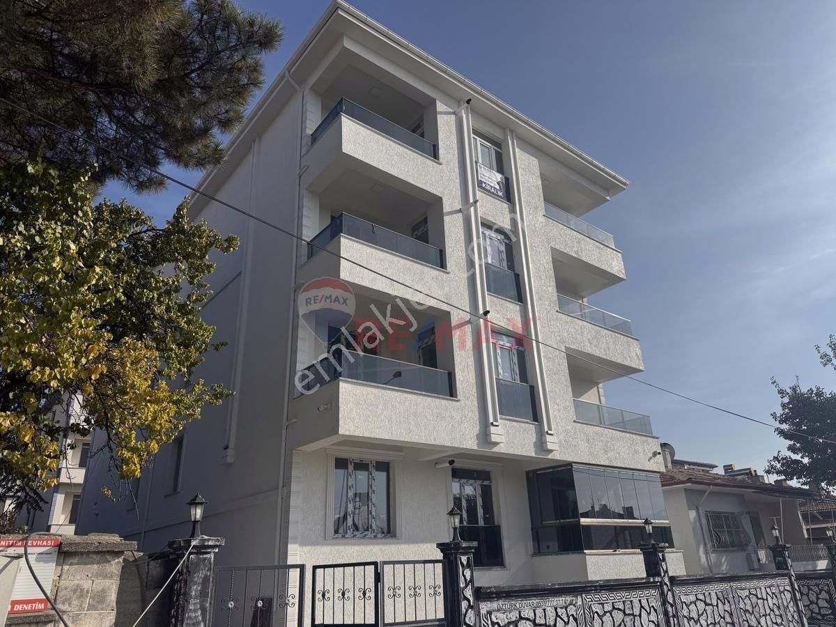 Erzincan Merkez Hocabey Satılık Daire REMAX DEM'DEN HOCABEY MAH UYGUN FİYATLI 1+1 SATILIK DAİRE