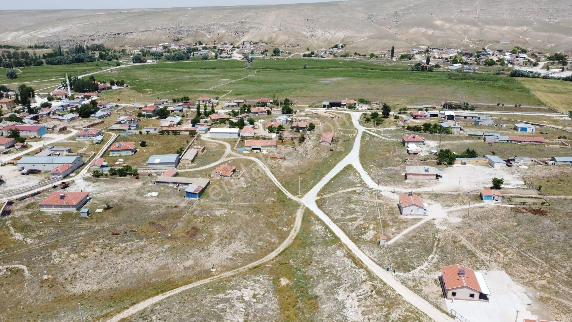 Cihanbeyli Pınarbaşı Satılık Konut İmarlı Konya Cihanbeyli Pınarbaşında 806 M2 Müstakil Tapulu Konut İmarlı Arsa