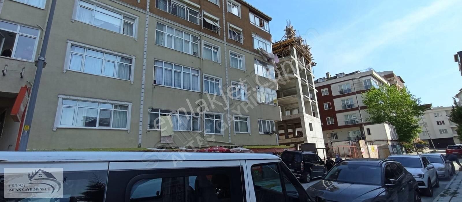 Küçükçekmece Cumhuriyet Kiralık Daire CUMHURİYETTE KIRALIK 2+1 DAİRE