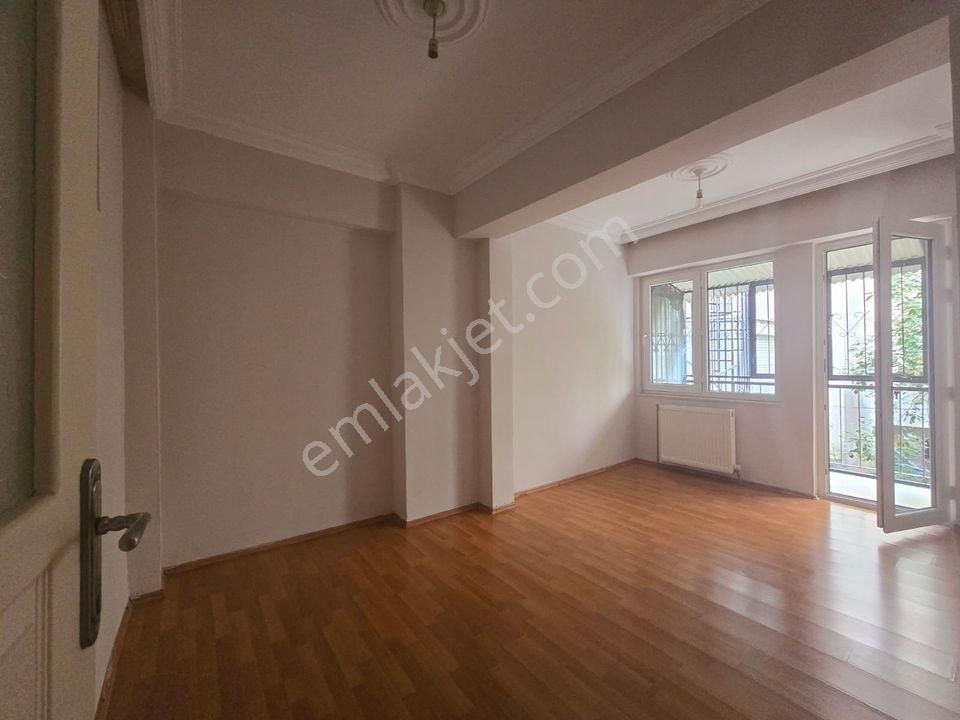 Nazilli Zafer Kiralık Daire  NAZİLLİ🏡EMLAKTAN-KİRALIK PERŞEMBE PAZARI MEVKİİNDE DOĞALGAZLI 3+1 DAİRE