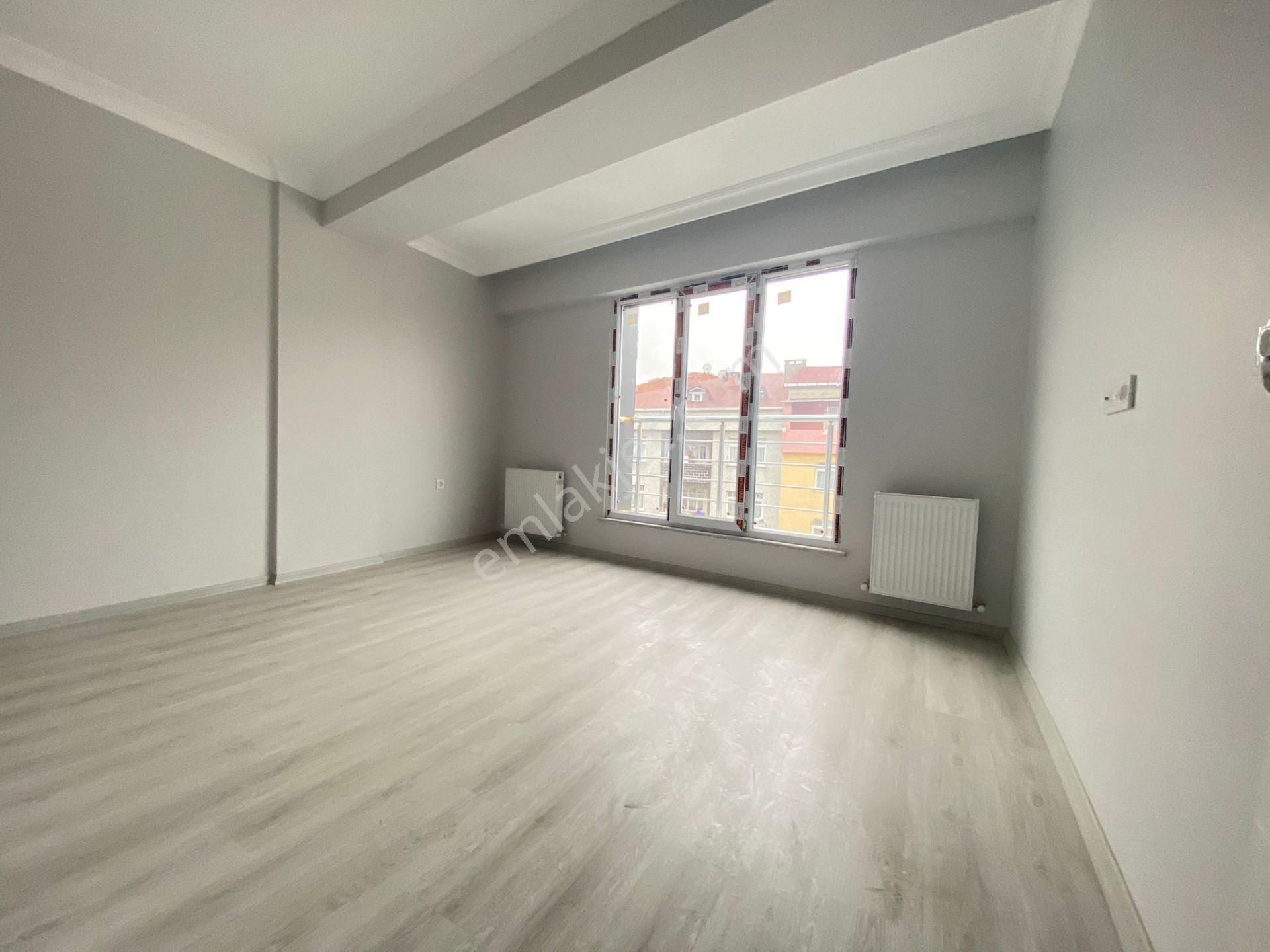 Bağcılar 100. Yıl Satılık Daire  TÜRKİYE EMLAKDAN 3+2 YÜZYIL MAH 160m² 3.KAT DUBLEX LÜXDAİRE 2488