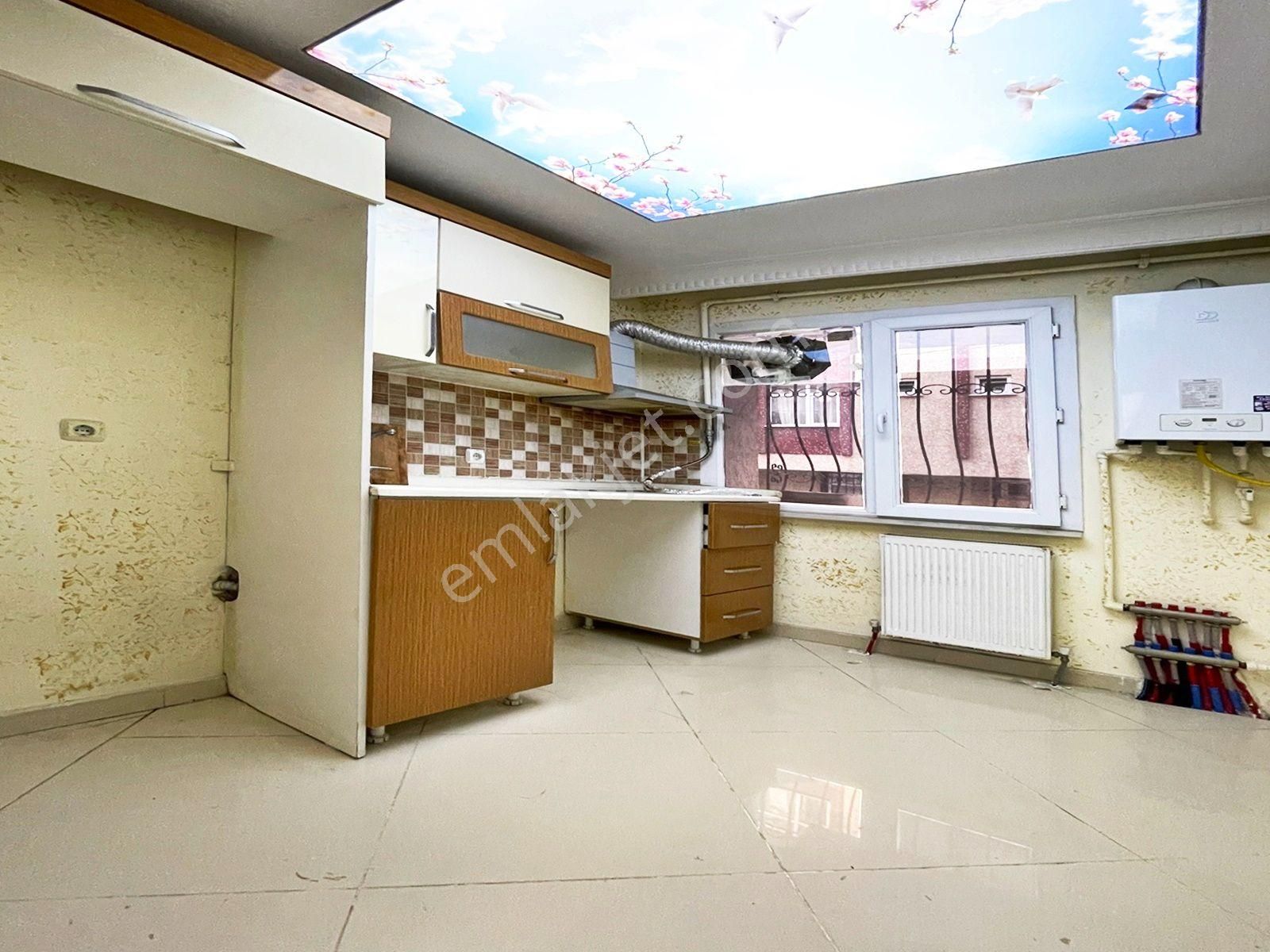 Esenyurt Bağlarçeşme Satılık Daire  ELİT YAPIDAN MERKEZİ KONUMDA LÜKS 2+1 ARAKAT DAİRE