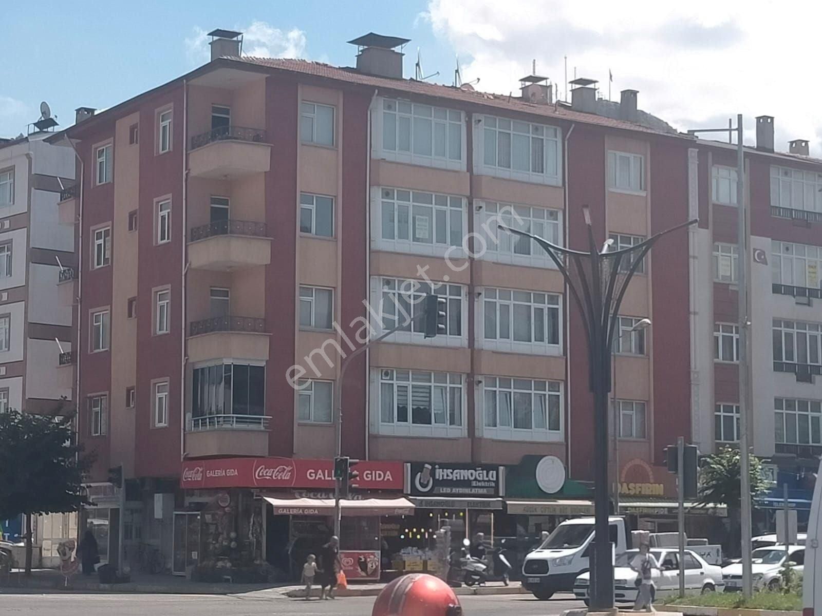 Tokat Merkez Gülbaharhatun Kiralık Daire VADİ EMLAK'TAN GÜLBAHARHATUN MAHALLESİNDE KİRALIK 2+1 DAİRE