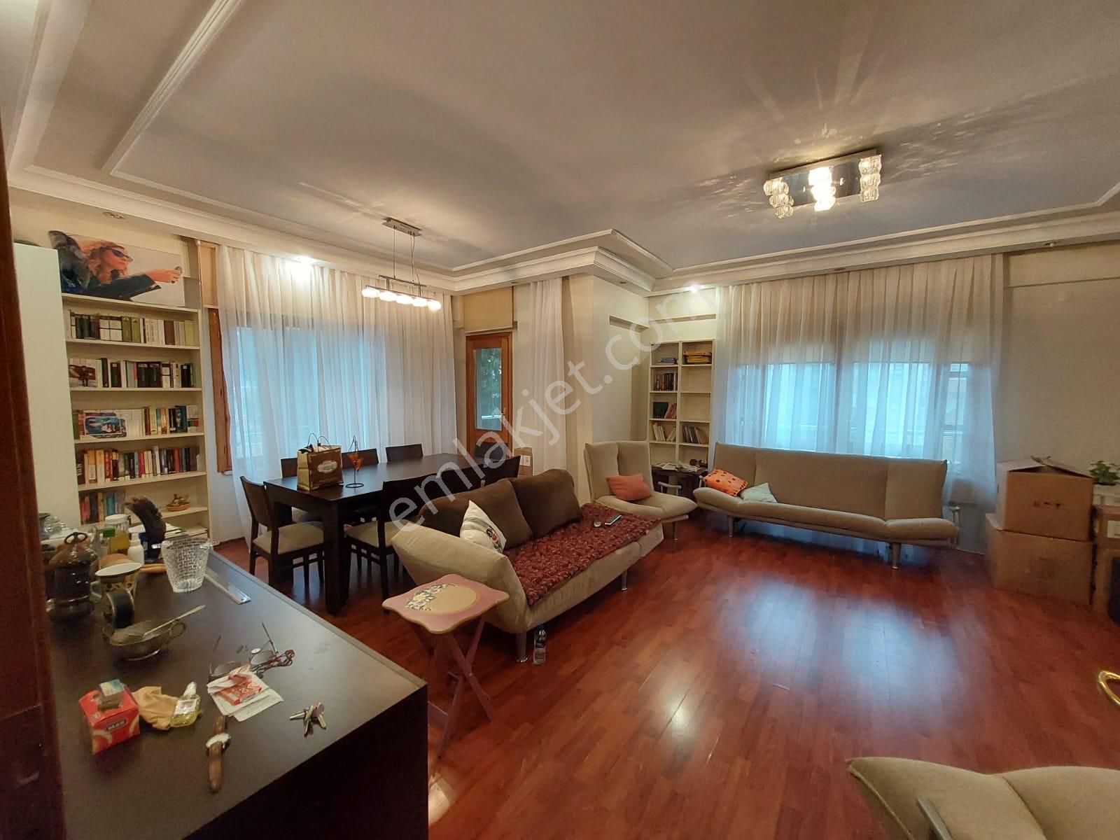 Kadıköy Merdivenköy Kiralık Daire  HIZIR TURİZM EMLAK’ DAN MERDİVENKÖY' DE 3+1 KOMBİLİ KİRALIK DAİRE