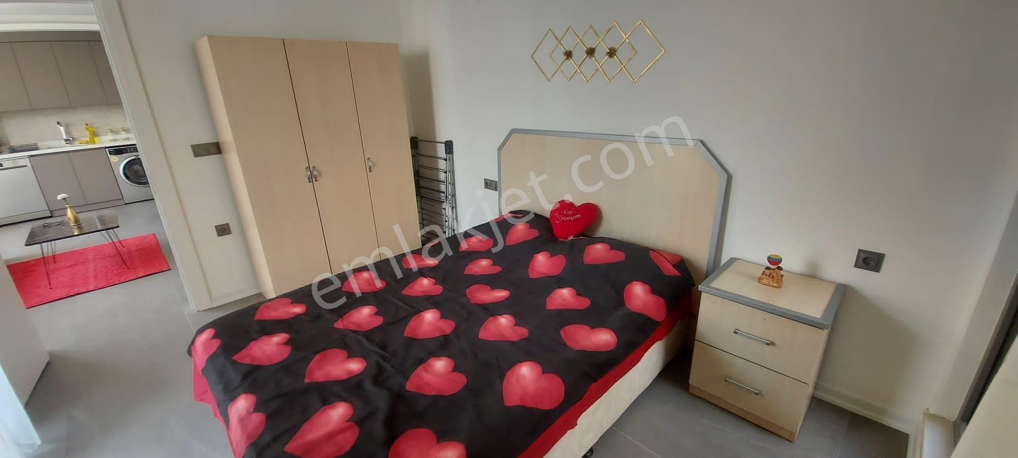 Alanya Saray Satılık Daire Alanya Saray Mahallesi 1+1 Eşyalı Denize 200 Mt 115.000 Euro Daire 5094