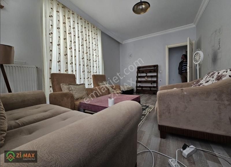 Atakum Cumhuriyet Satılık Daire ZİMAX'tan LOZAN CADDESİNDE 2+1 DAİRE