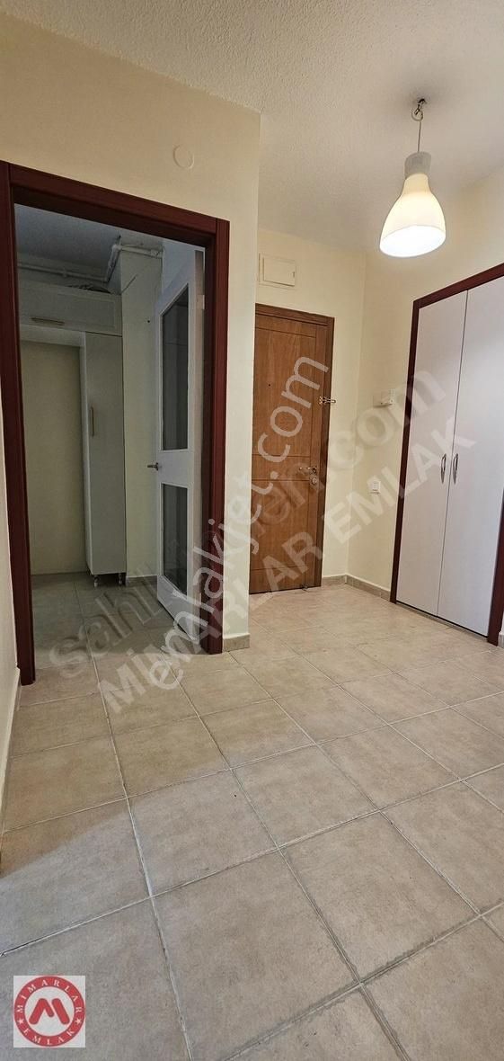 Maltepe Altayçeşme Kiralık Daire yaşamkent sitesinde 100m2 Yüzme Havuzlu Masrafsız Güvenlikli 2+1