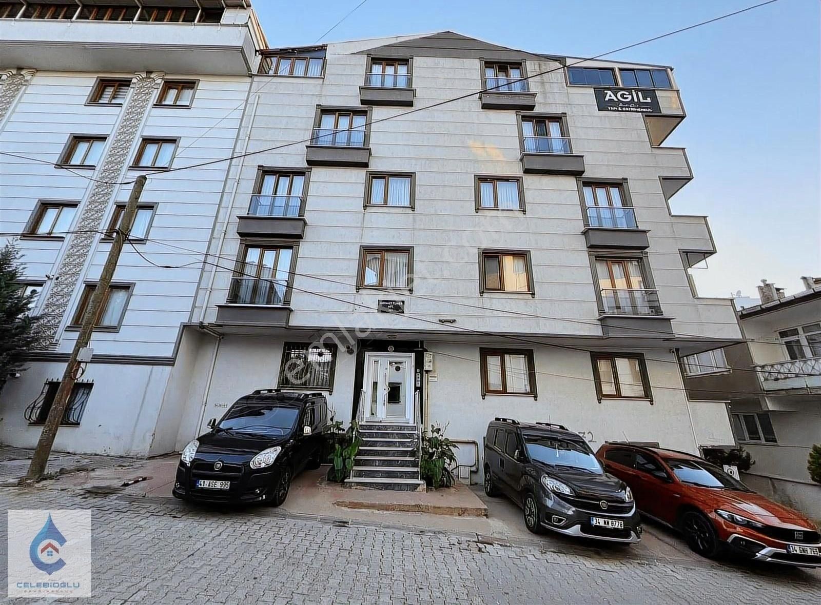 Gebze Mustafapaşa Satılık Daire Gebze Merkezde Yüksek Giriş, Sıfır Yapılı 2+1 Ferah Daire