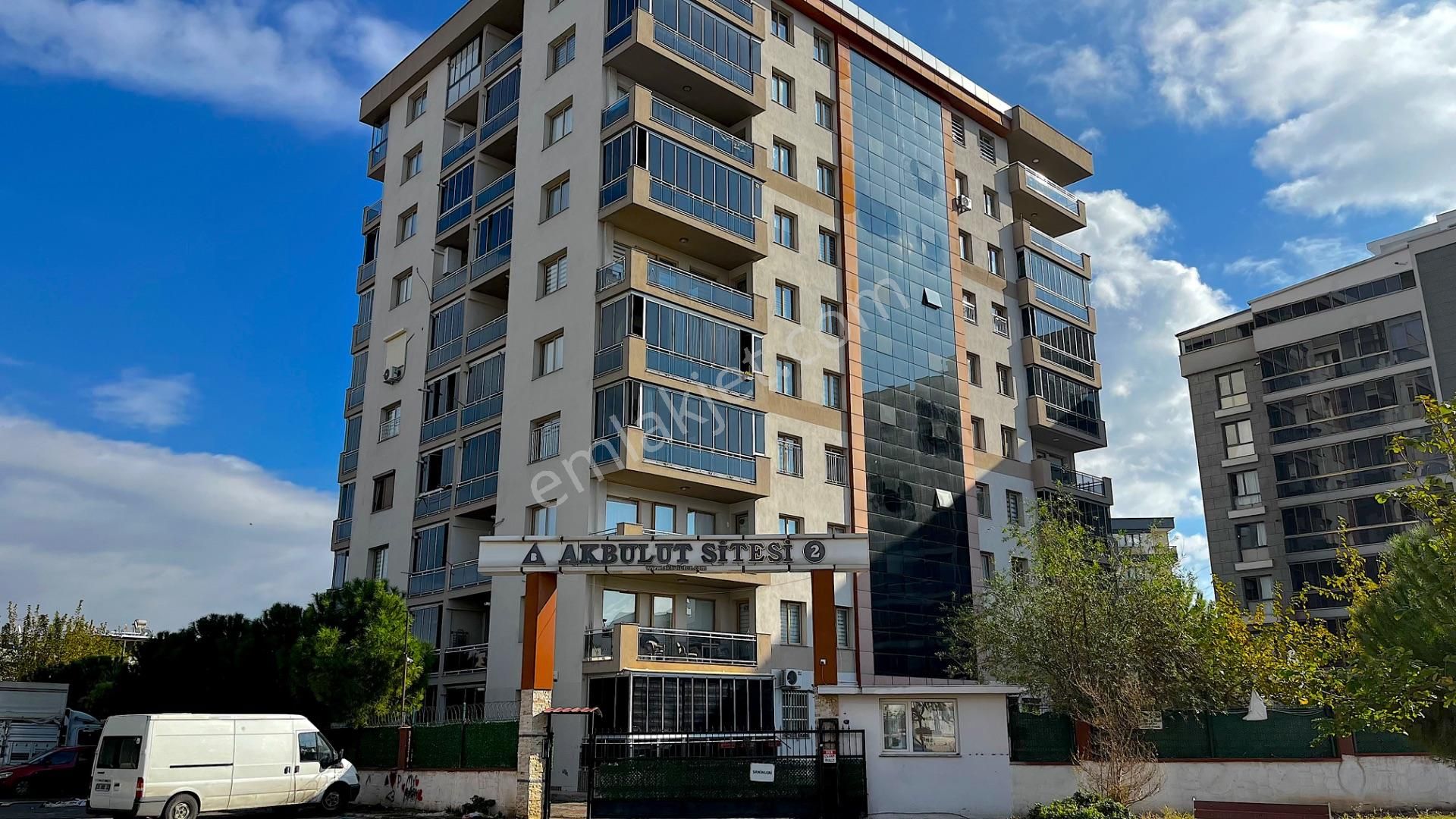 Buca Yeşilbağlar Satılık Daire İzmir Buca Site İçinde Hipodrom Ve İzban Yakını Satılık 3+1 Daire