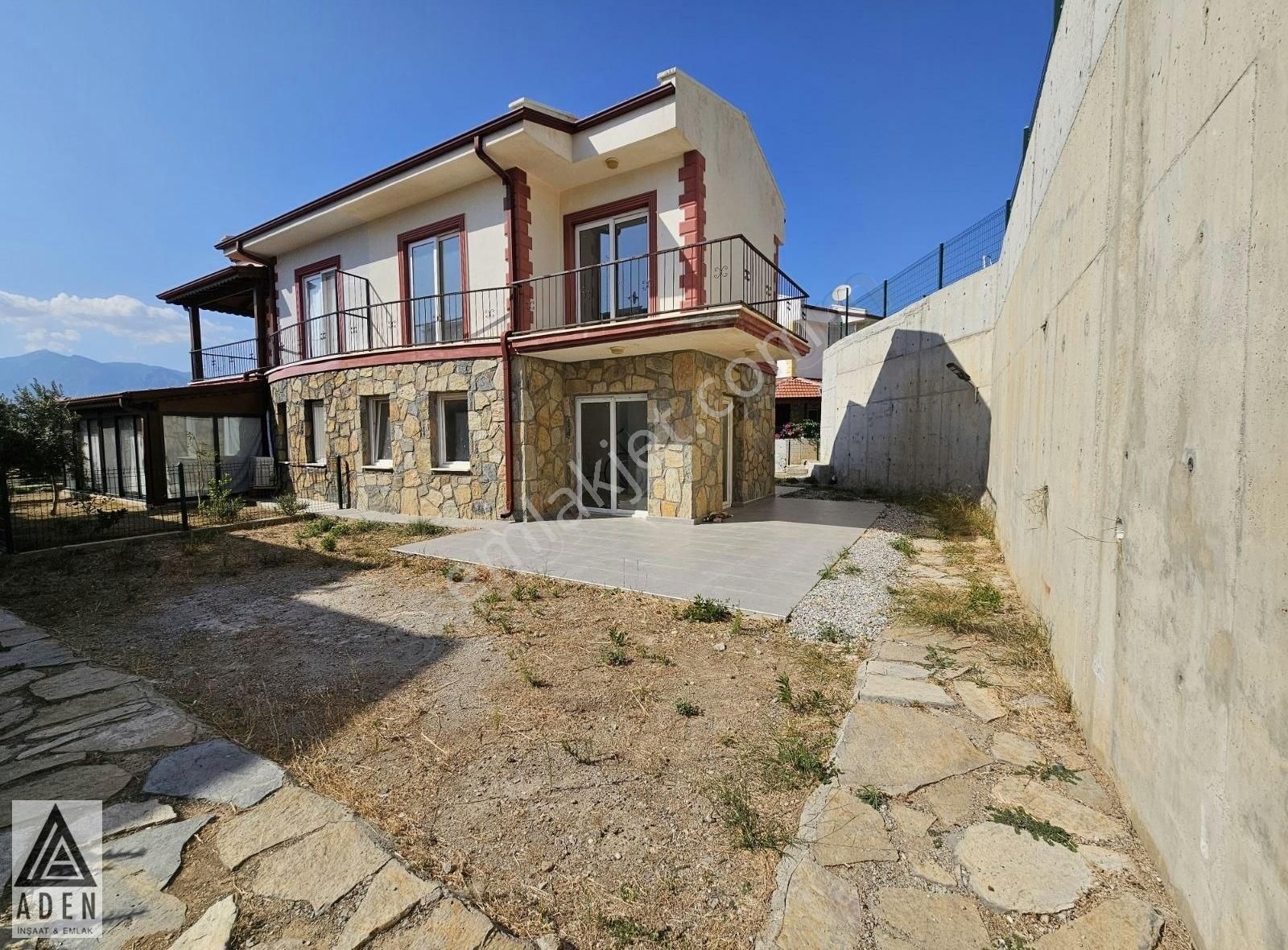 Datça İskele Satılık Villa DATÇA ADEN EMLAK'tan BURGAZ'da 110 m² 2+1 VİLLA