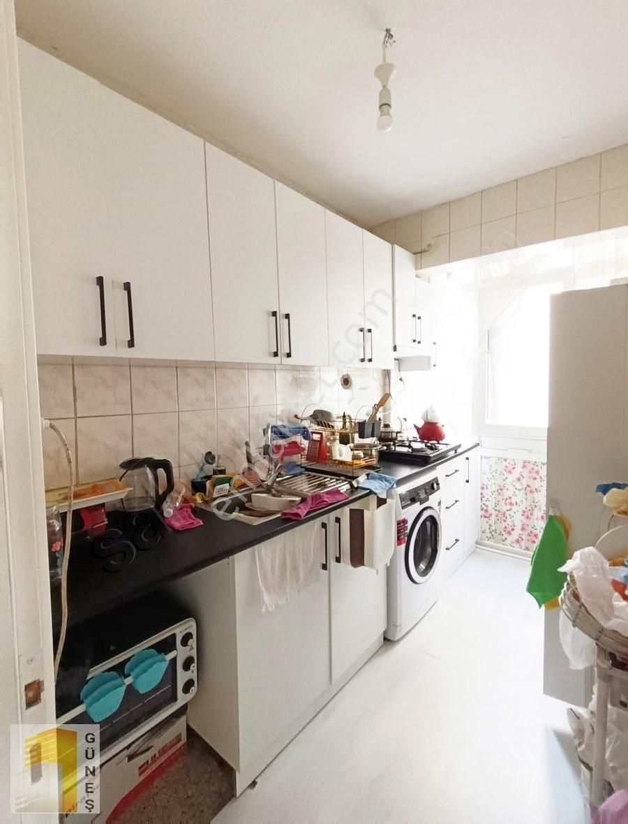 Güngören Mareşal Çakmak Satılık Daire KREDİYE UYGUN FUL YAPILI TRAMVAYA YAKIN 2+1 SATILIK DAİRE