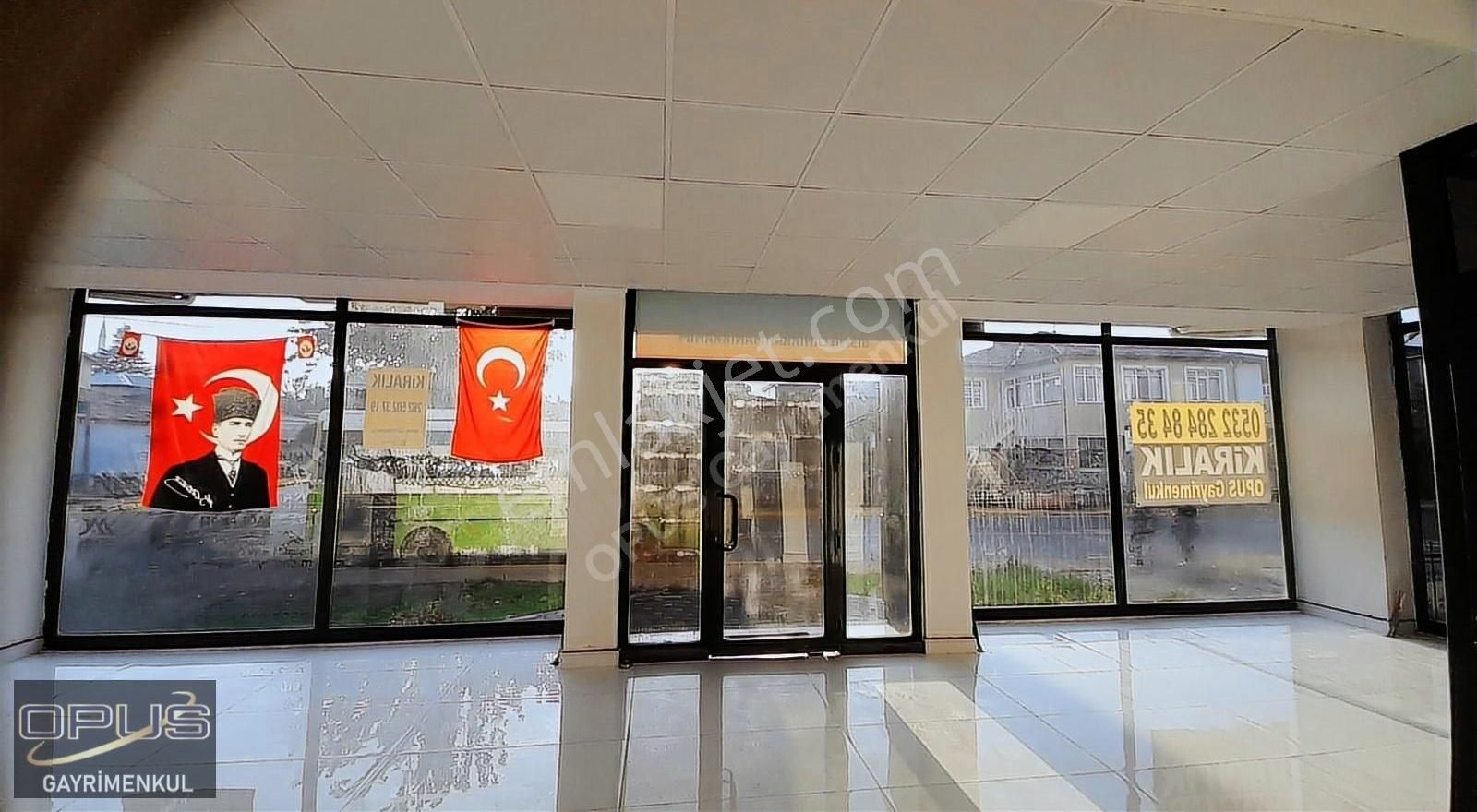 Kartepe Emekevler Kiralık Dükkan & Mağaza Kartepe Emekevler Cadde Üzeri 2 Katlı Depolu Kiralık İşyeri