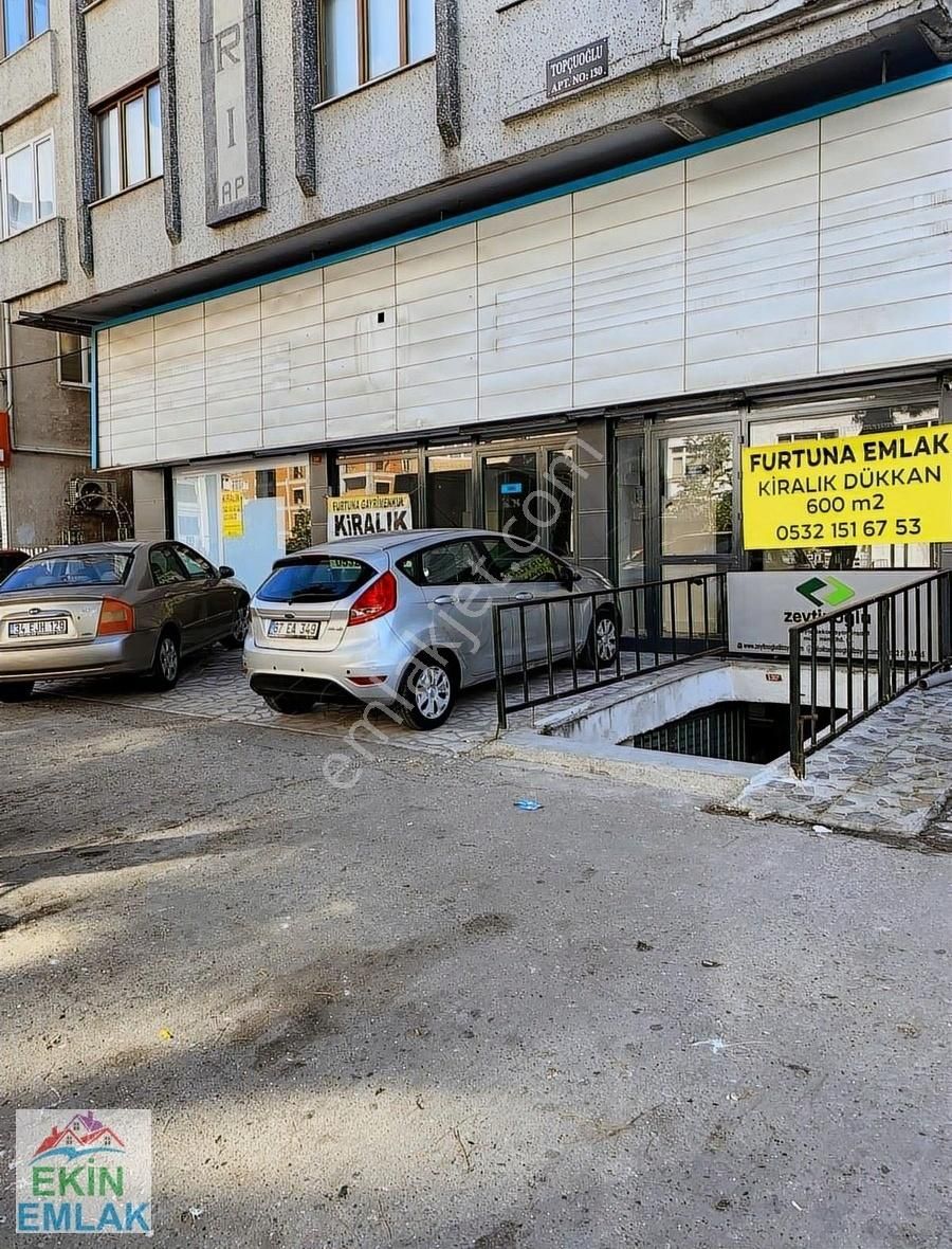 Maltepe Bağlarbaşı Kiralık Dükkan & Mağaza Atatürk Caddesinde Tabela Değeri Yüksek Merkezi Konumda Kiralık