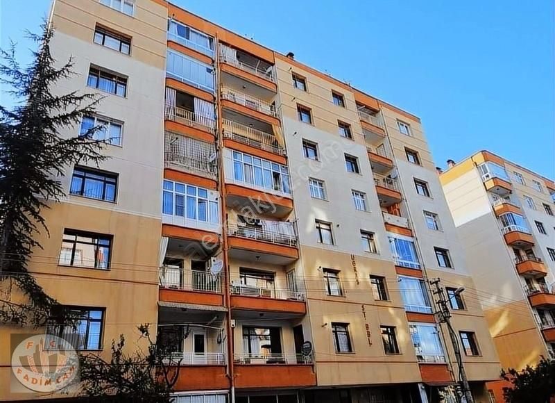 Selçuklu Sakarya Kiralık Daire FADİM CAM GAYRİMENKULDEN SAKARYA MH. KİRALIK ARAKAT DAİRE