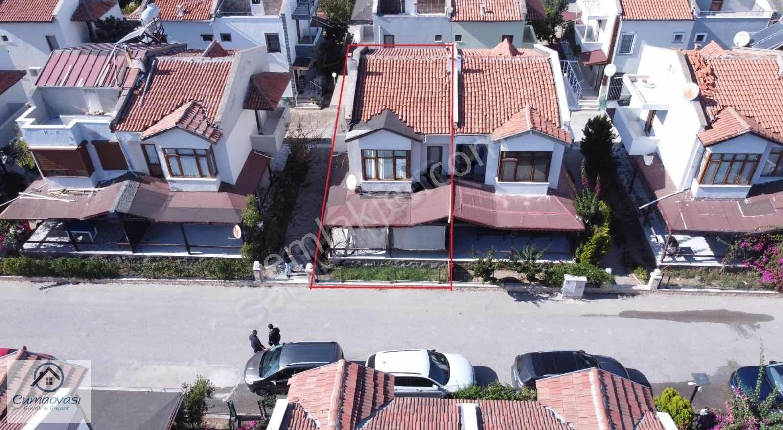 Menderes Gümüldür Atatürk Satılık Villa CUMAOVASI EMLAKTAN DENİZE 50 m TADİLAT GEREKTİREN 3+1 villa