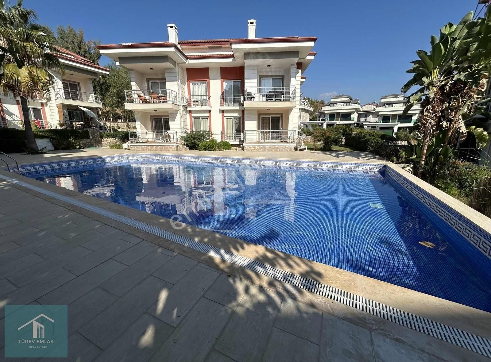 Fethiye Foça Satılık Daire PRESTİJLİ VE HAVUZLU SİTEDE SATILIK 2+1 EŞYALI GİRİŞ KAT DAİRE