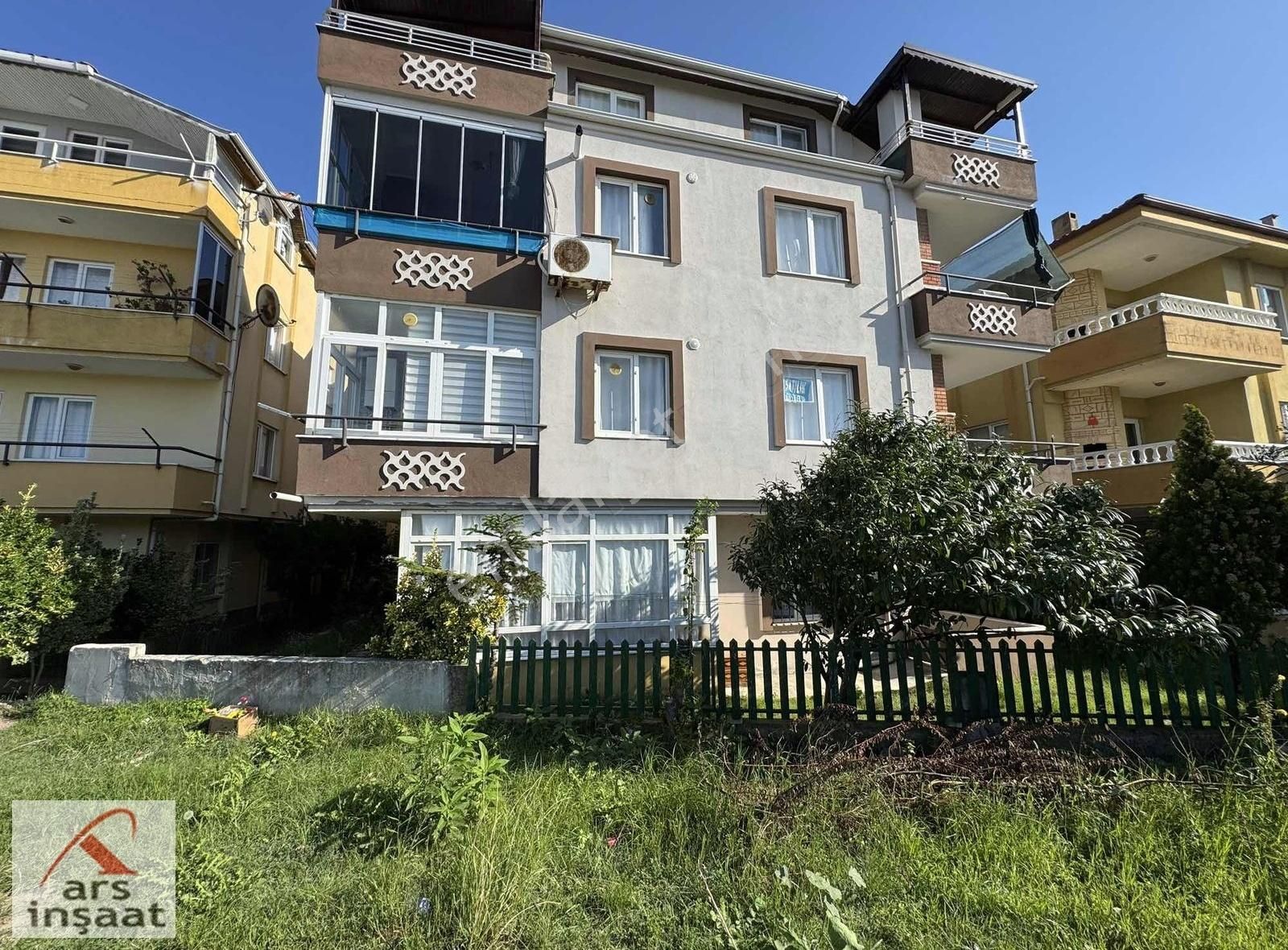 Karasu Yalı Satılık Daire FIRSAT DAİRE DENİZE 50 M MESAFEDE SATILIK 2+1