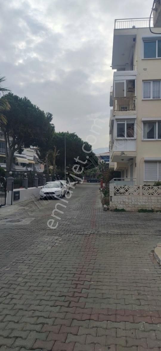 Güzelbahçe Maltepe Kiralık Daire Güzelbahçe Maltepe'de Deniz Manzaralı Kiralık Daire