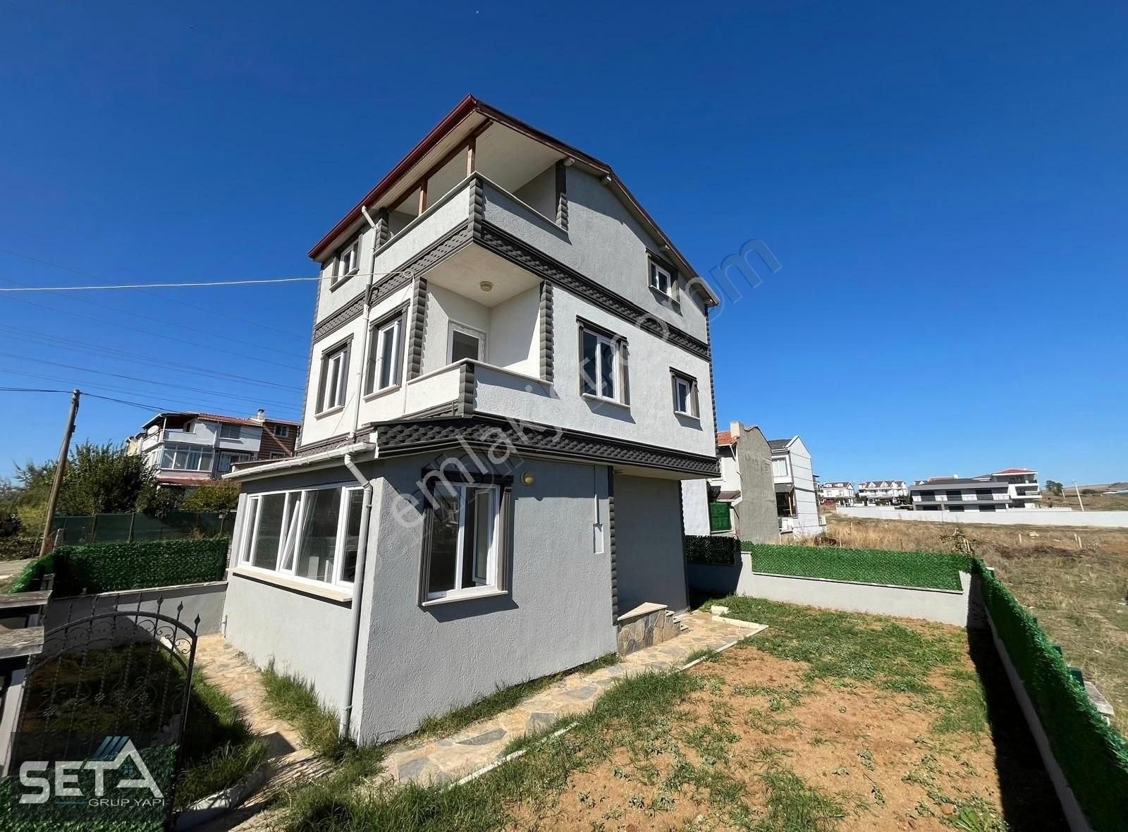 Seta Group - 5+1 Müstakil Havuza Uygun Baçeli Merkezi Konumda - Görsel 12