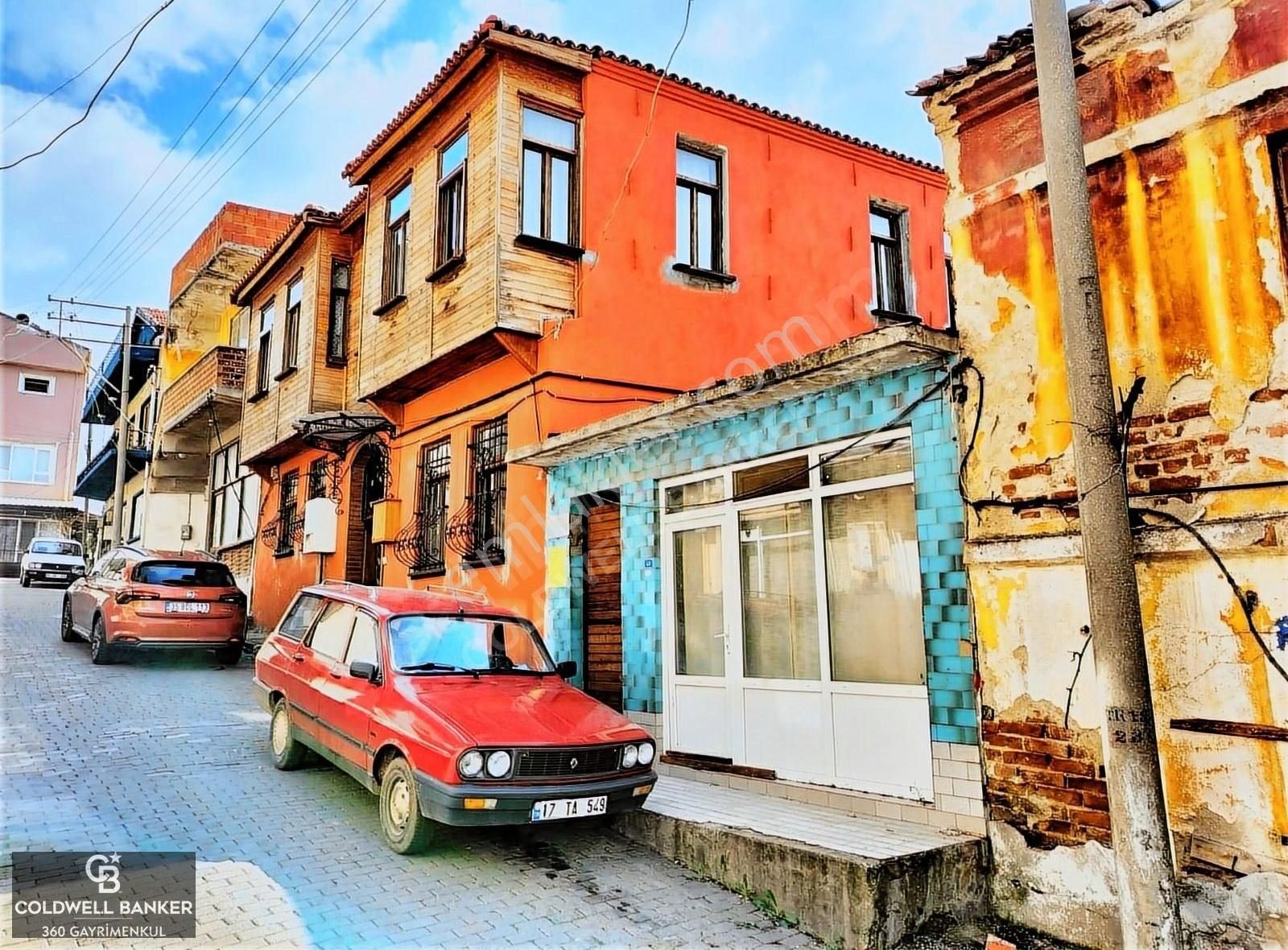 Bayramiç Camikebir Satılık Bina Bayramiç Merkez İşyerine Uygun Satılık Köşk ve Müştemilatı