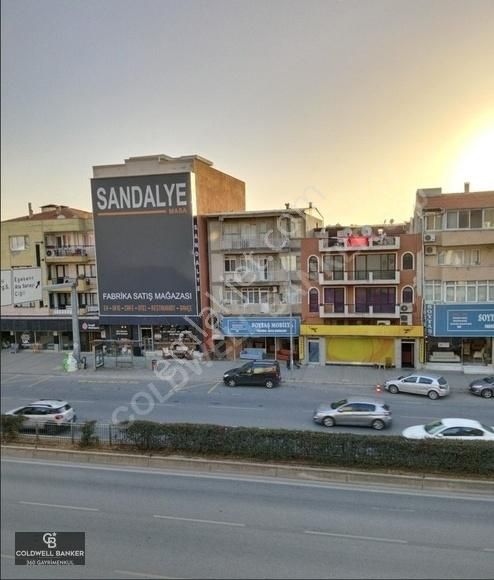 Çiğli Küçük Çiğli Satılık Bina İzmir,Çiğli,Anadolu Cad.,Merkezi Lokasyon da,Komple Satılık Bina